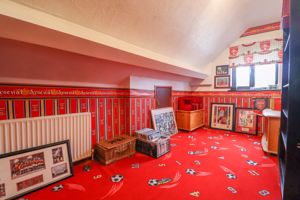 Fifth Bedroom- click for photo gallery
